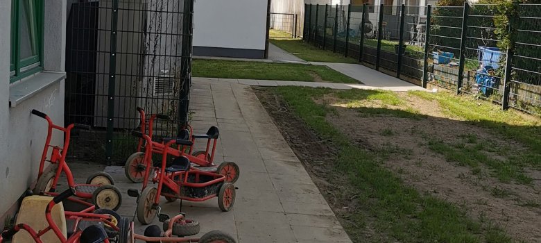 Kita Kunterbunt Fussball und Fahrzeuge Kita Kunterbunt Fussball und Fahrzeuge